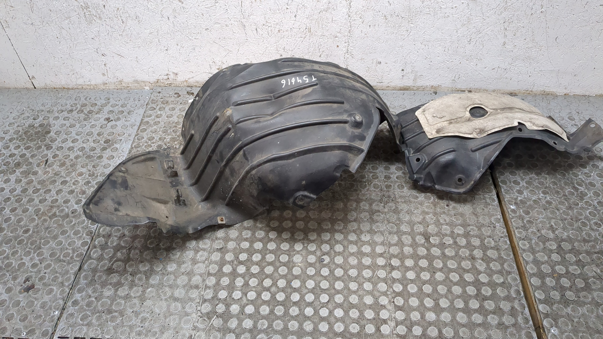 Локер передний правый