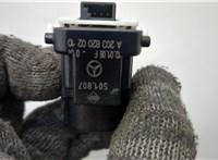 A20382002107167 Кнопка стеклоподъемника (блок кнопок) Mercedes C W203 2000-2008 20607125 #2
