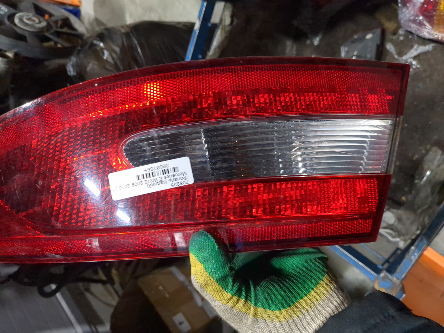 Фонарь задний правый