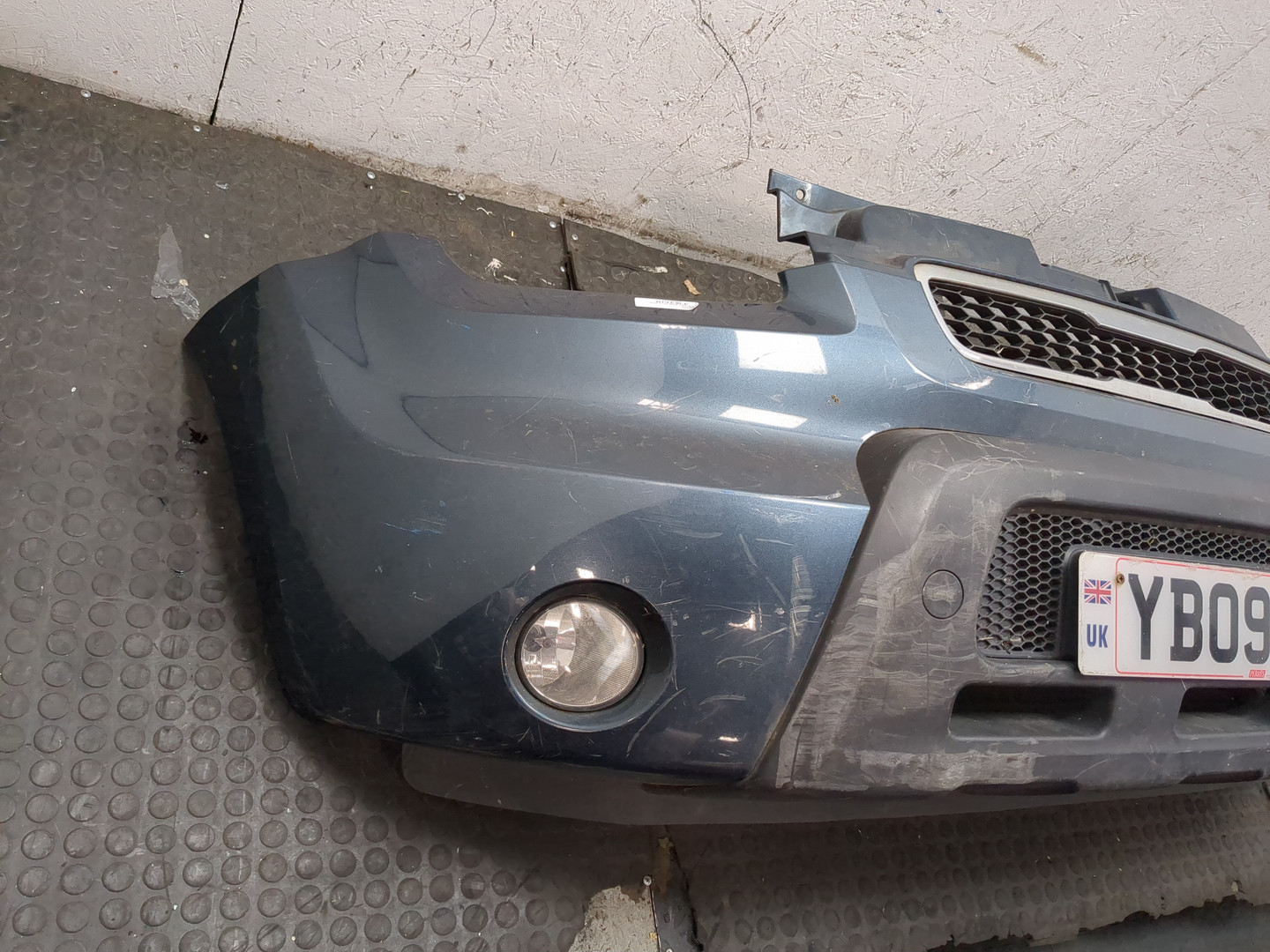 Бампер передний