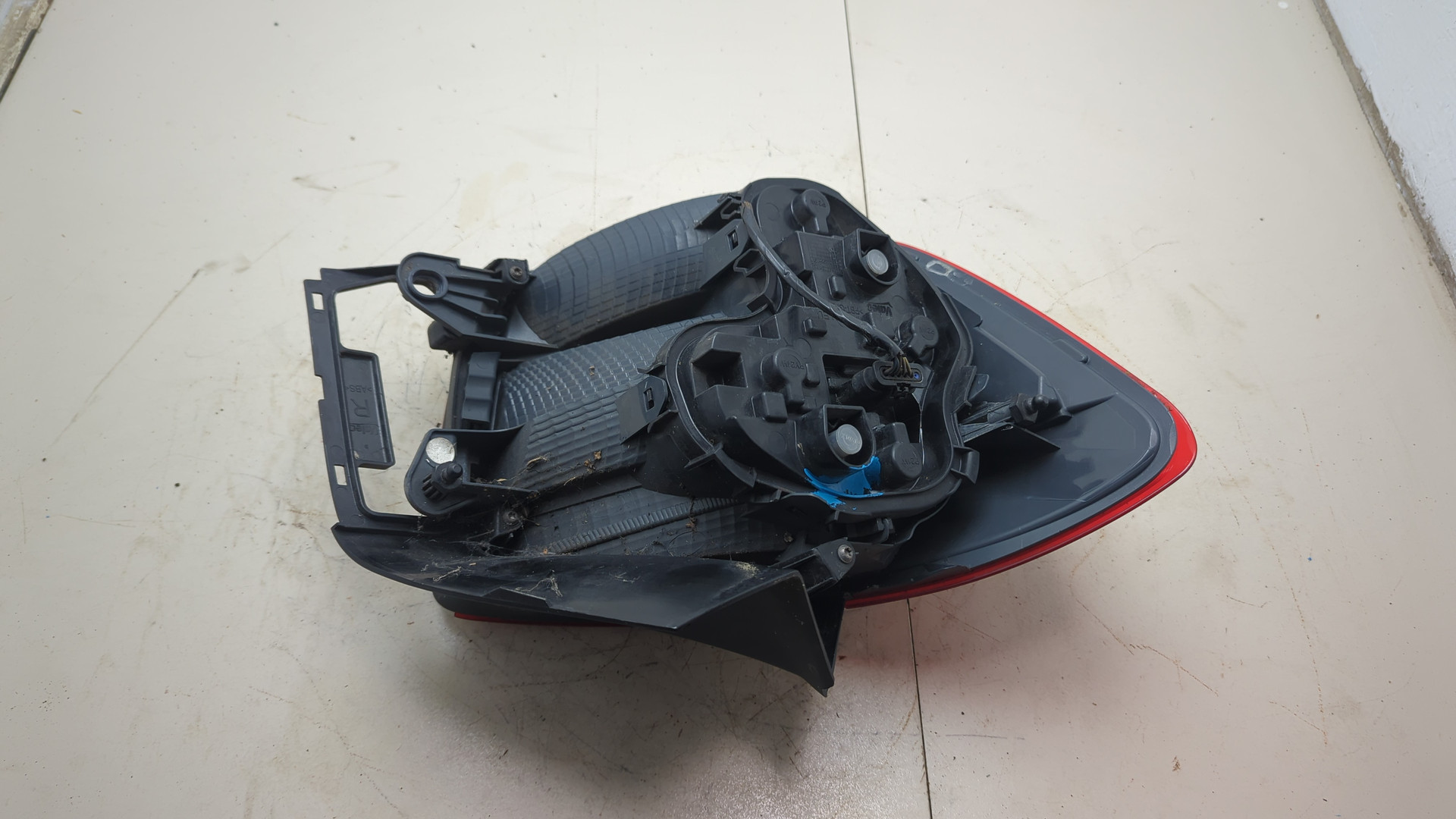 Фонарь задний правый