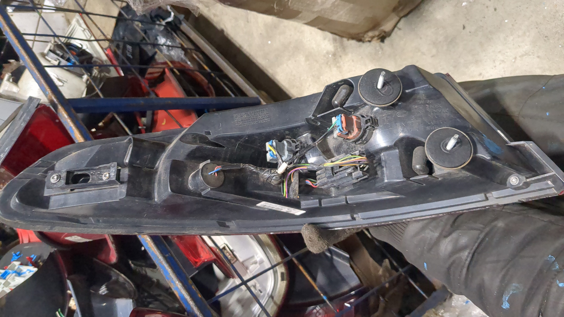 Фонарь задний правый