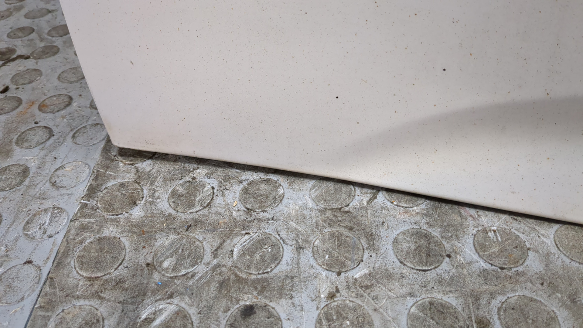 Дверь передняя левая