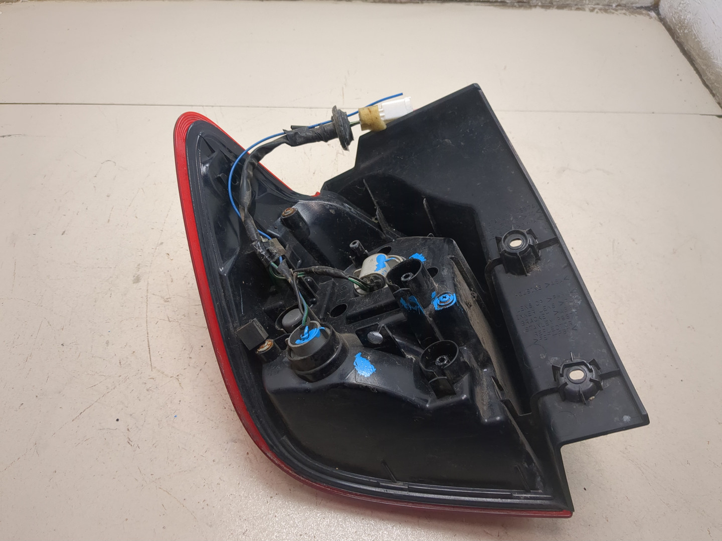 Фонарь задний правый