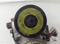  Блок АБС, насос (ABS, ESP, ASR) Toyota Prius 2003-2009 20615158 #4