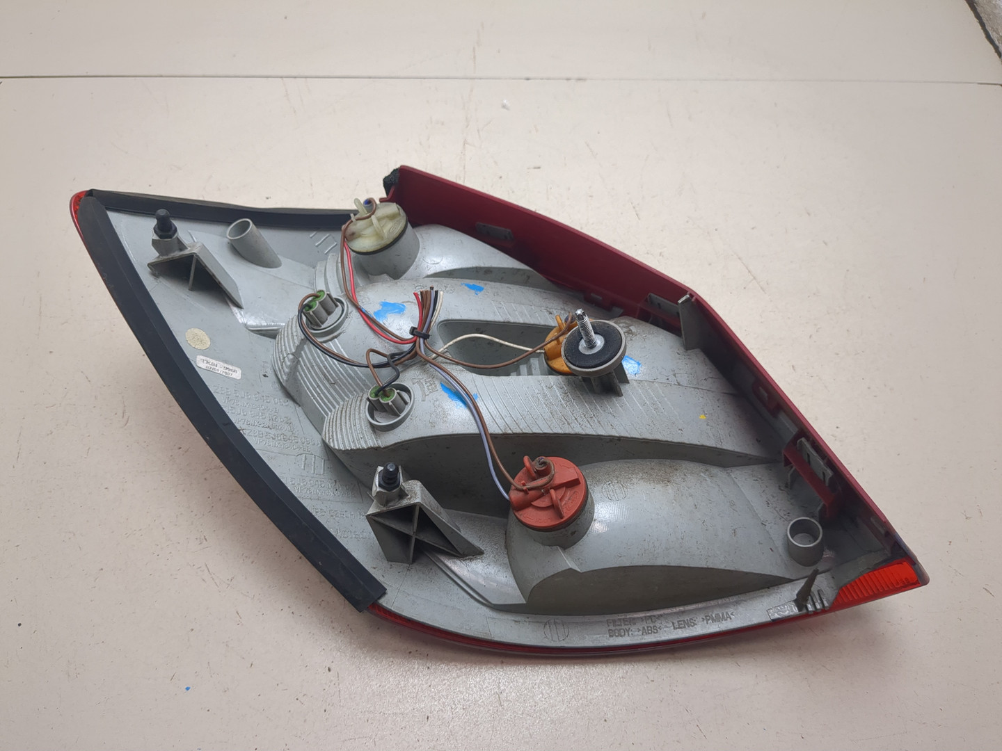 Фонарь задний правый