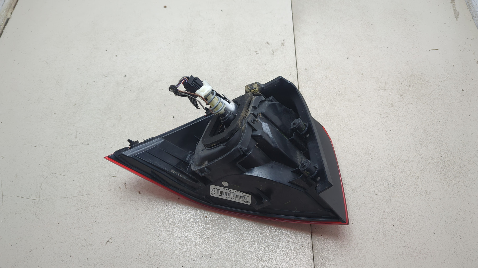 Фонарь задний правый