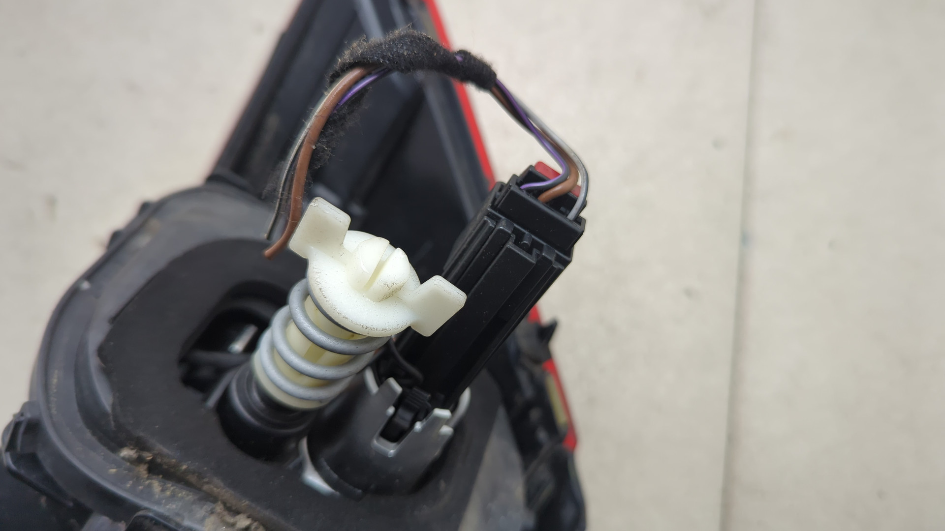 Фонарь задний правый