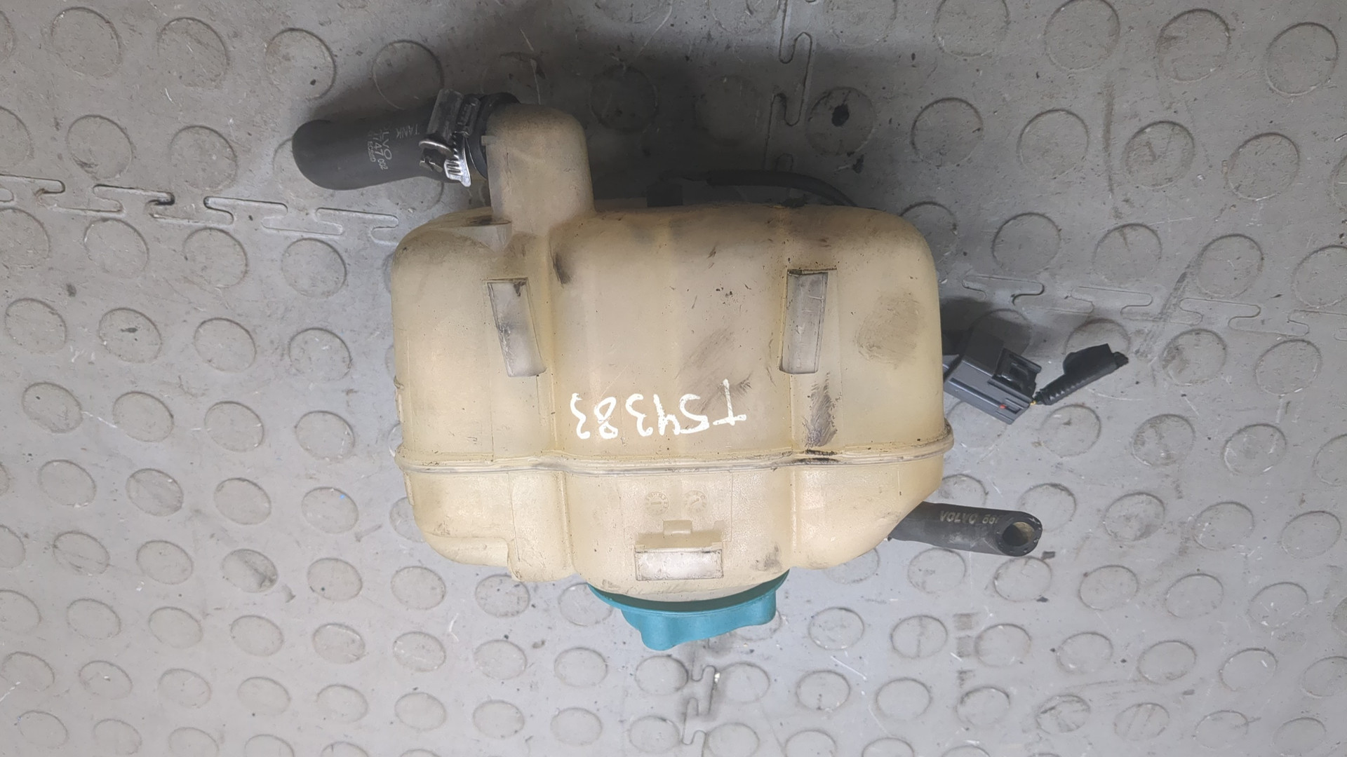 Бачок расширительный