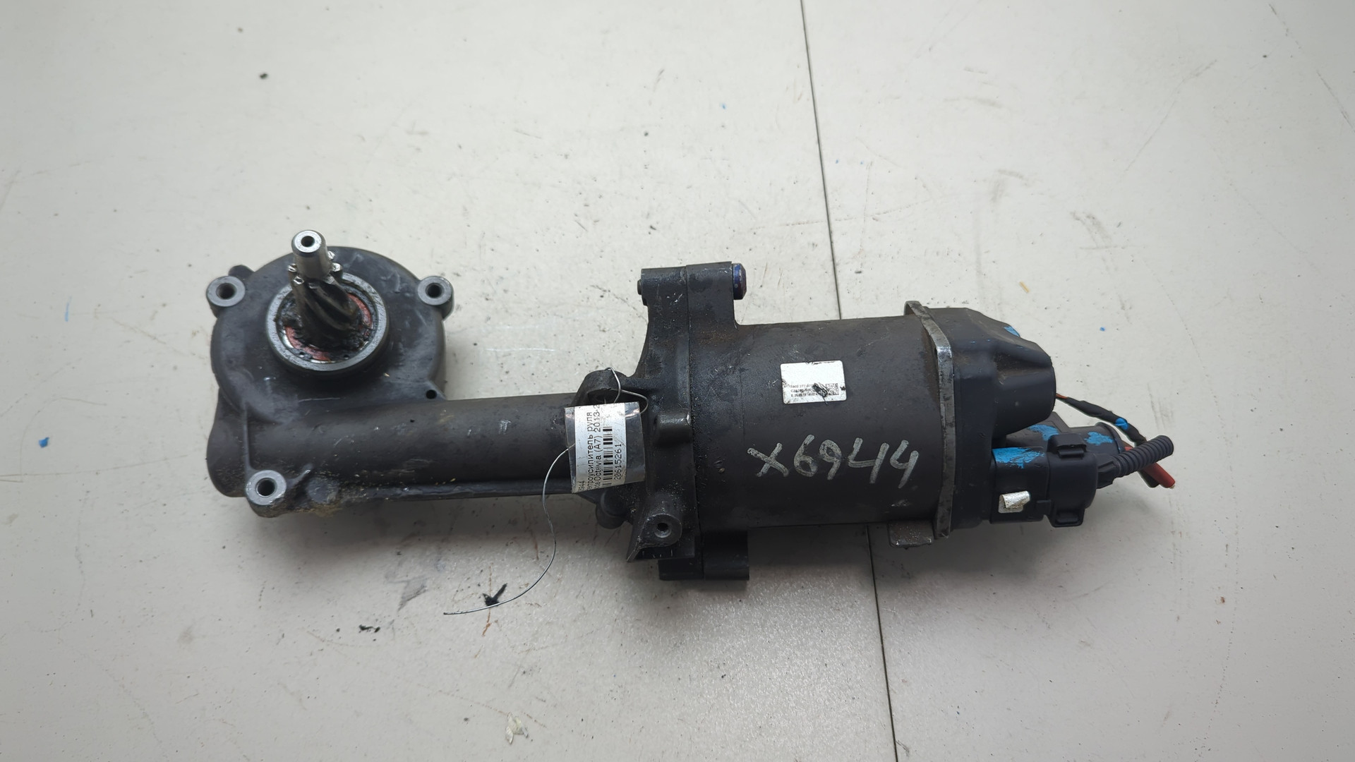 Серводвигатель рулевой рейки