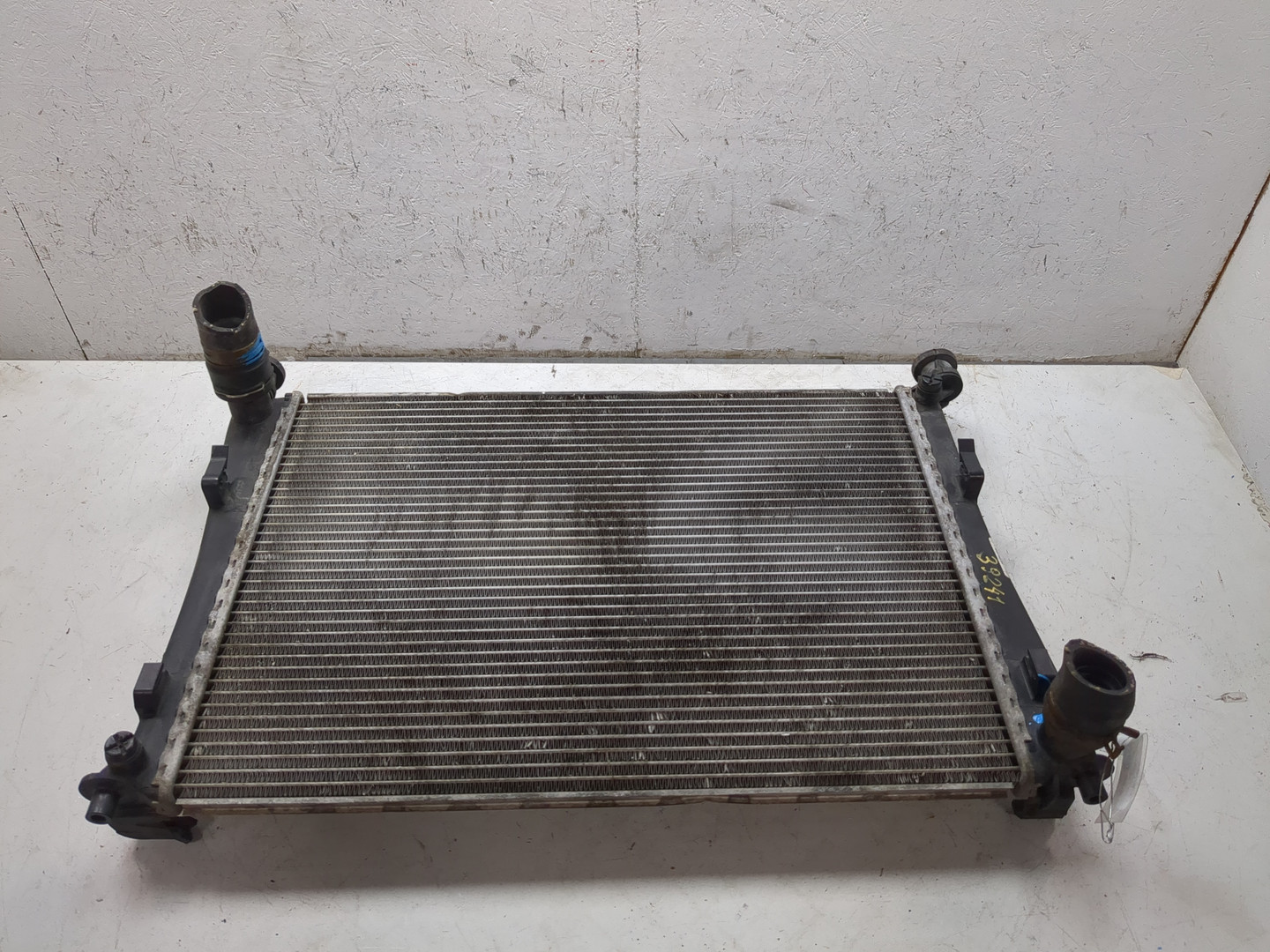 Радиатор охлаждения двигателя основной