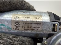  Двигатель стеклоочистителя (моторчик дворников) задний Volkswagen Passat 5 1996-2000 20617886 #3