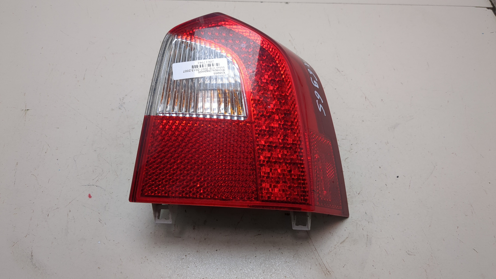 Фонарь задний правый