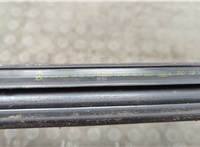 A1646905480 Молдинг стекла (боковое) Mercedes GL X164 2006-2012 20618205 #4