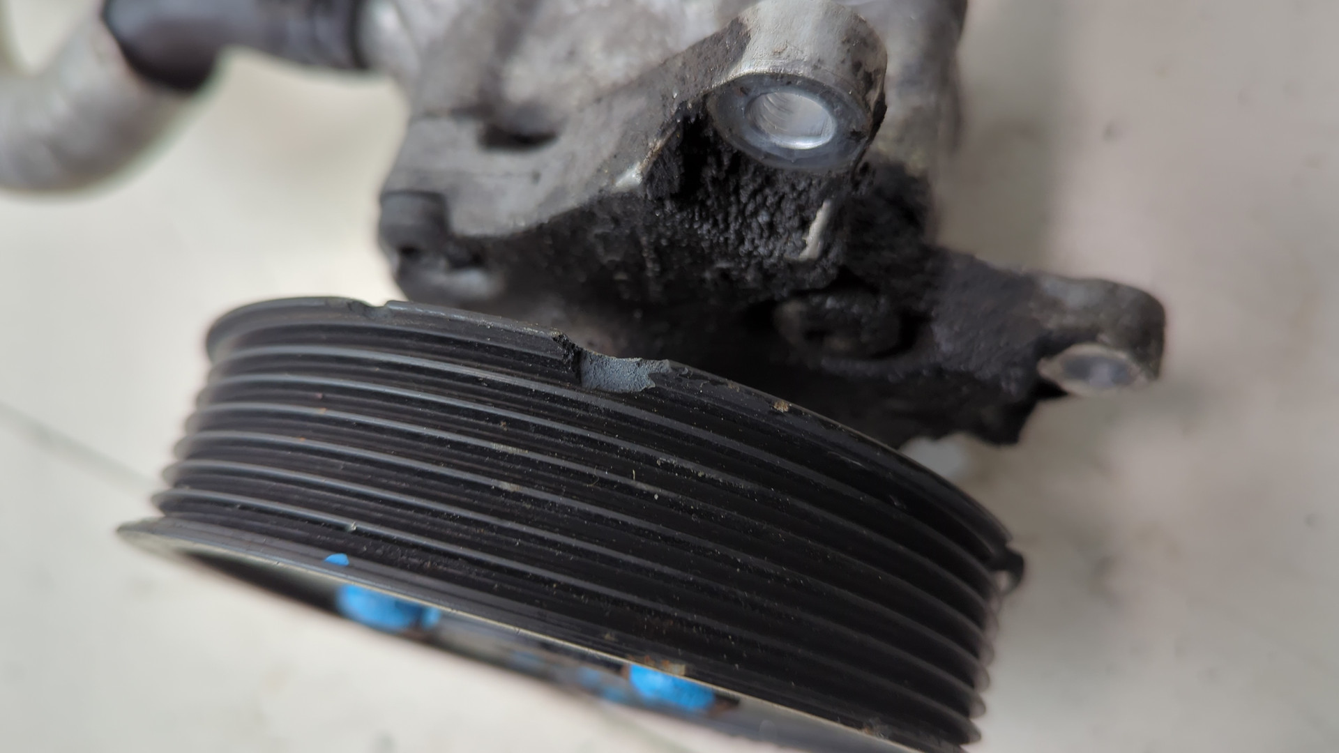 Насос ГУР (гидроусилитель руля)