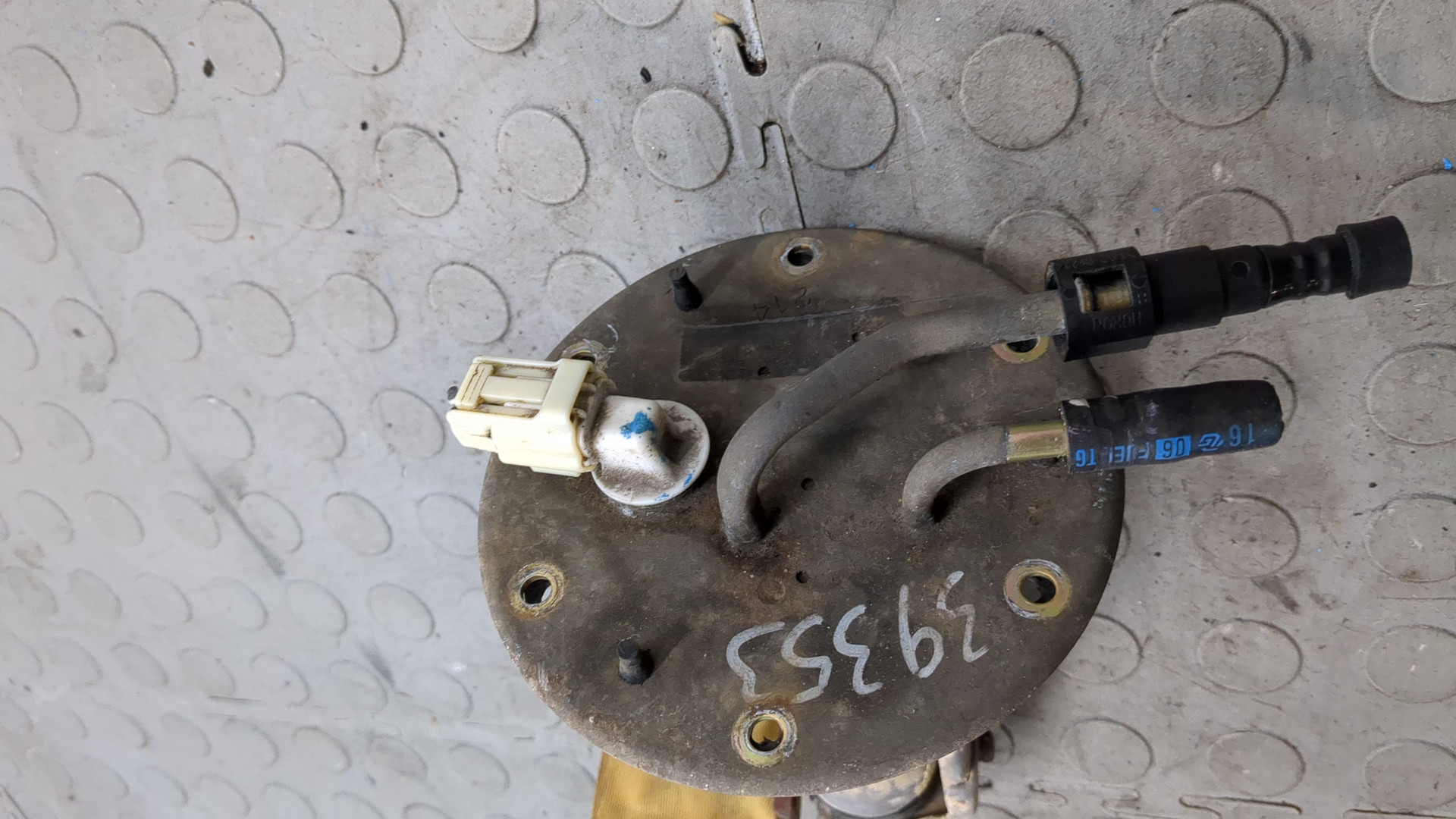 Насос топливный электрический