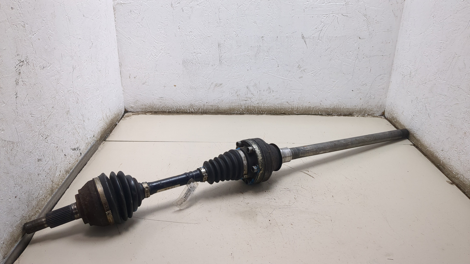 Полуось передняя правая