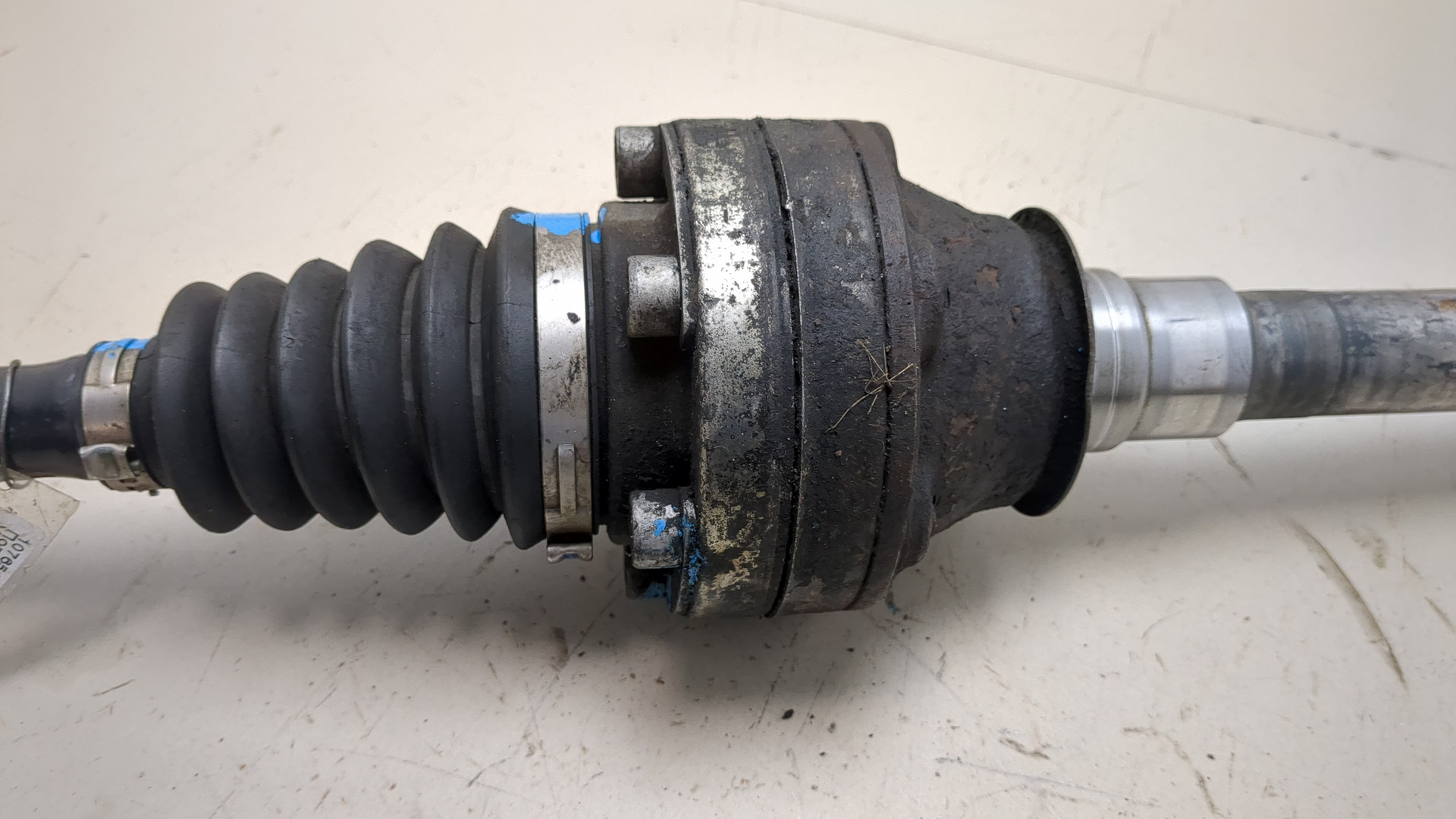 Полуось передняя правая