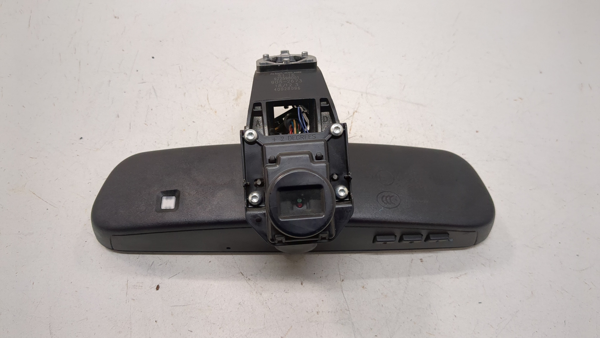 Зеркало заднего вида