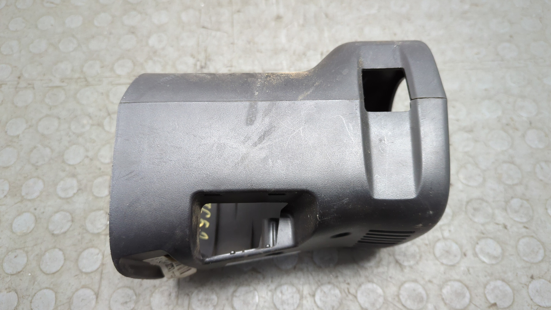 Кожух рулевой колонки