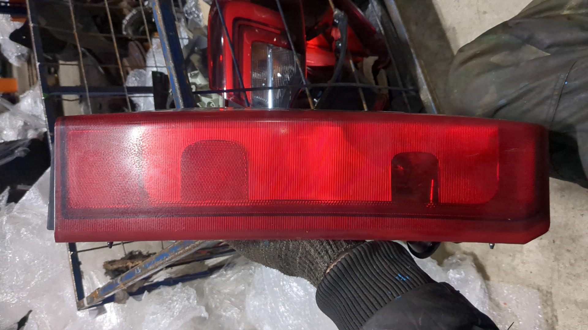 Фонарь задний правый