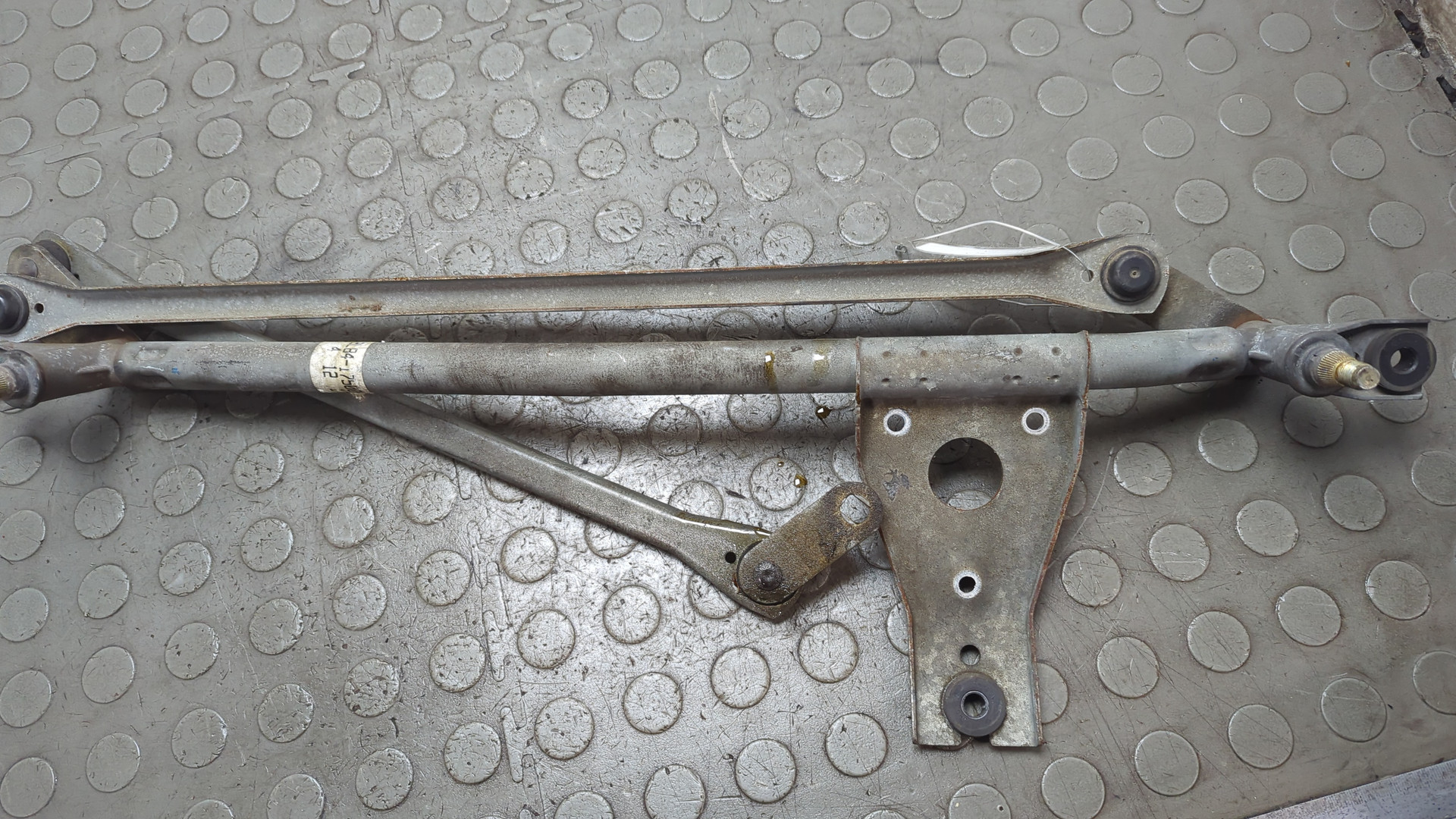 Трапеция стеклоочистителей