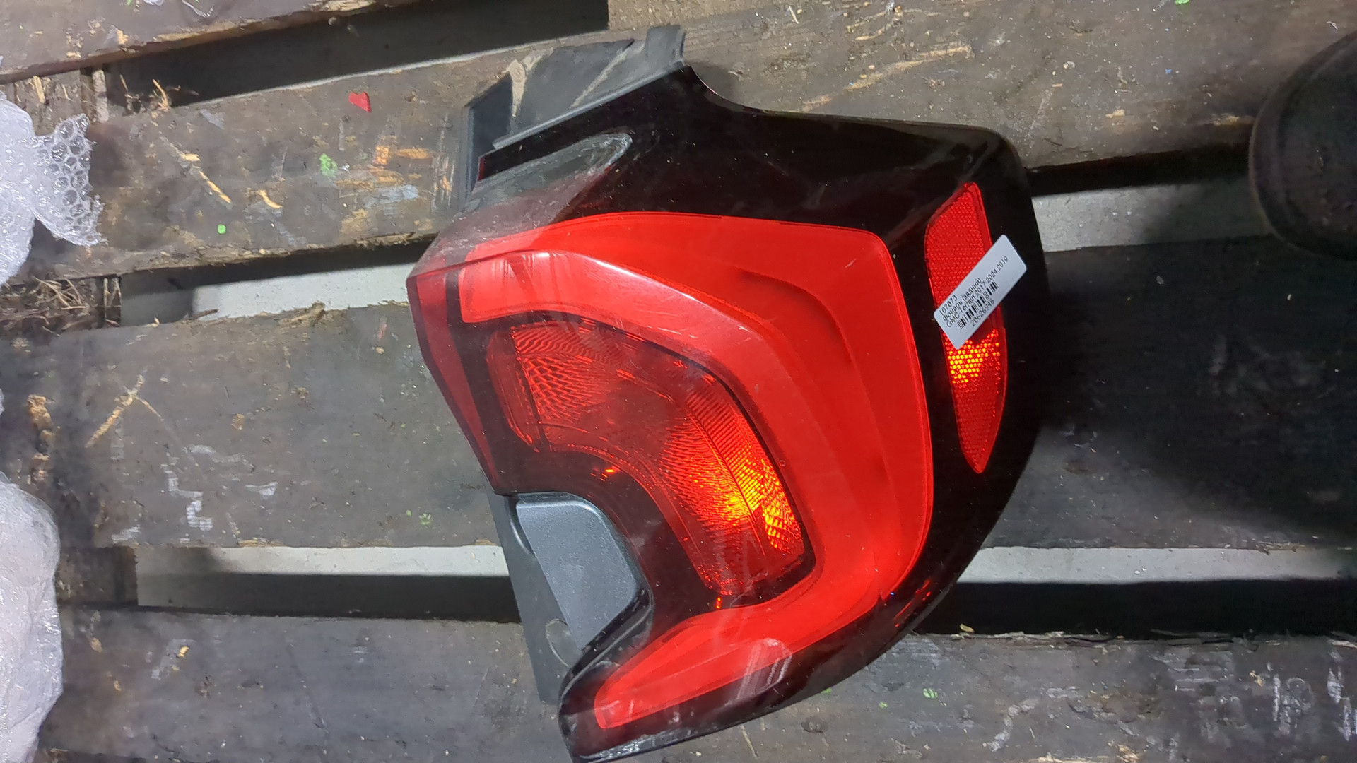 Фонарь задний правый