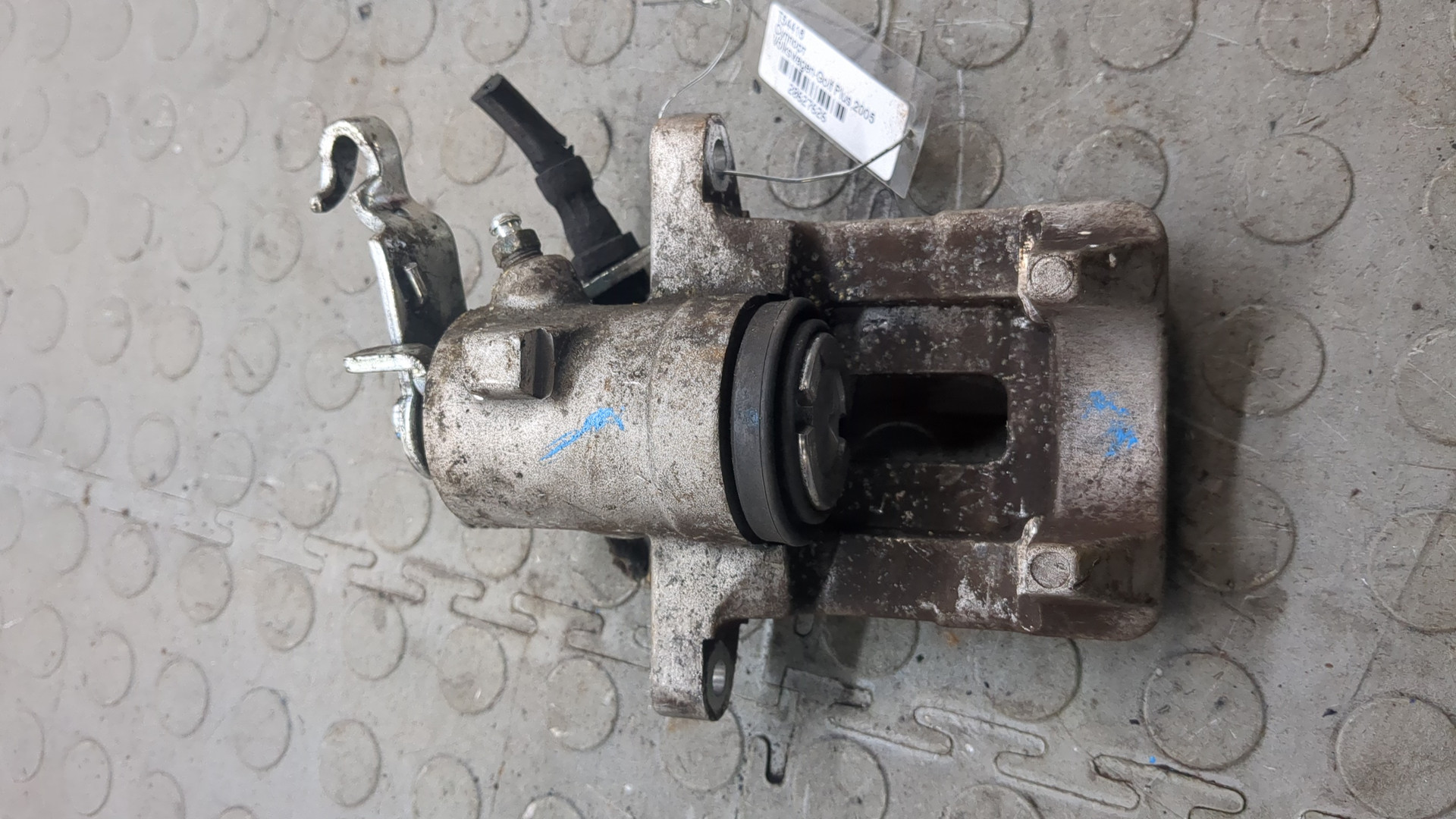 Суппорт задний правый