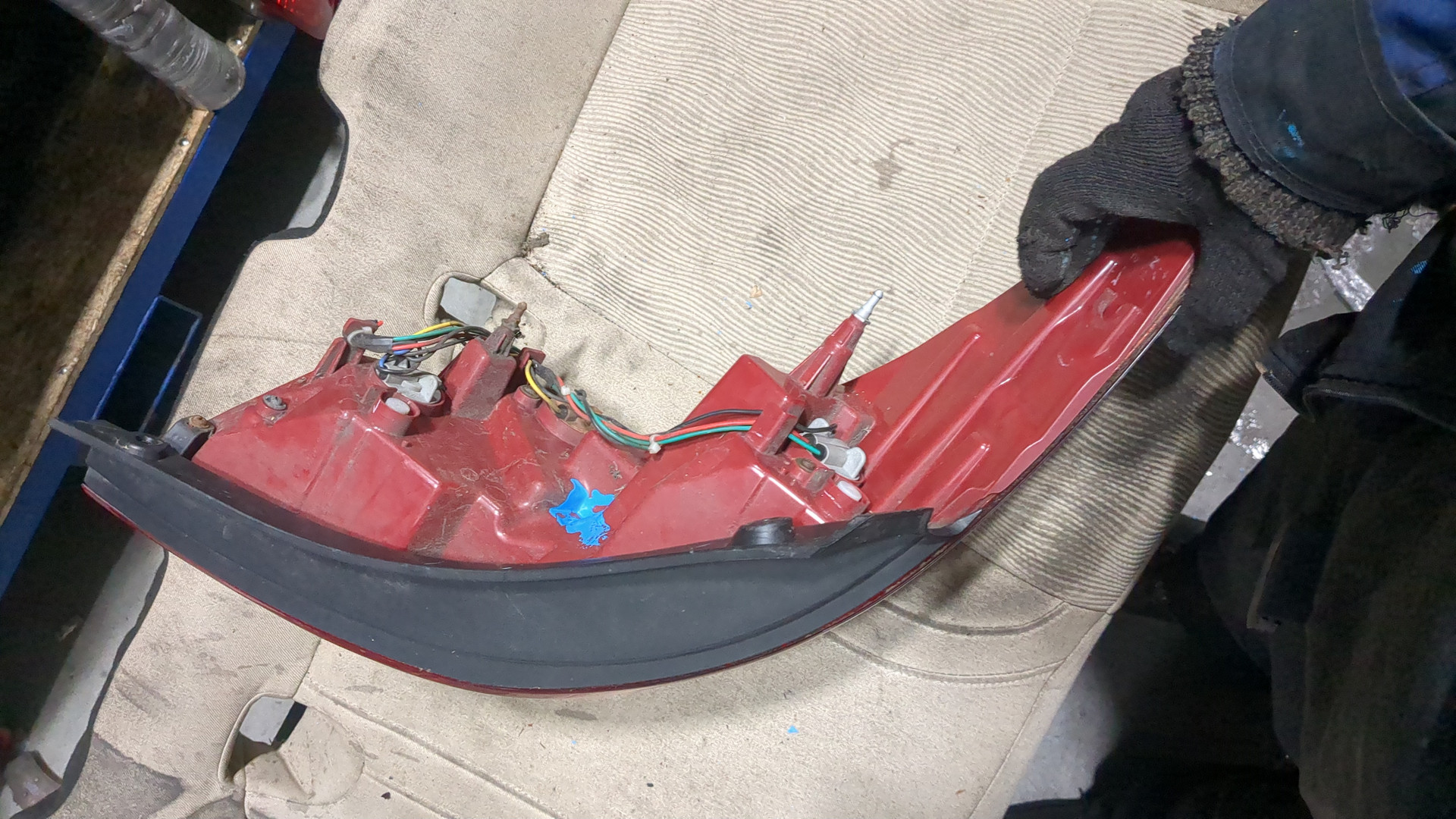 Фонарь задний правый