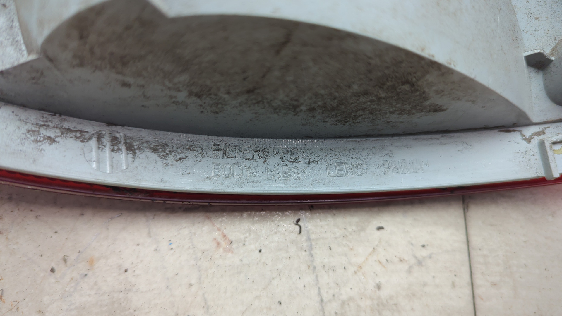 Фонарь задний правый