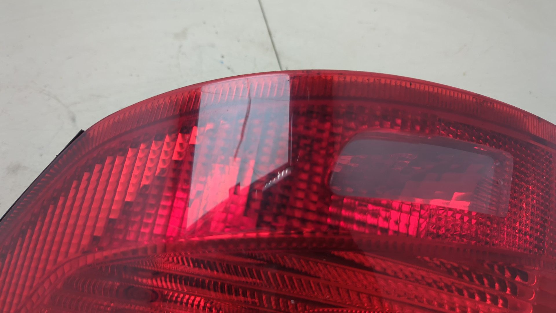 Фонарь задний правый