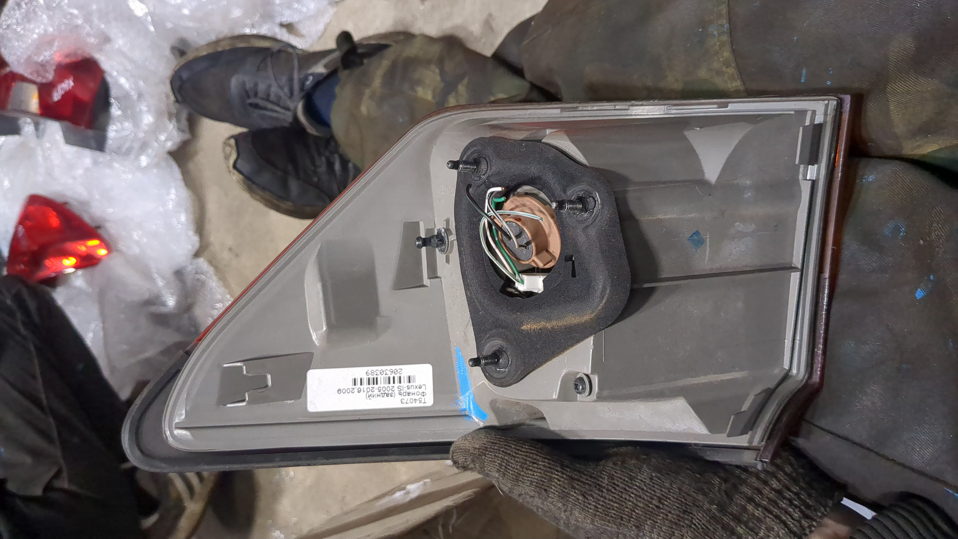 Фонарь задний левый