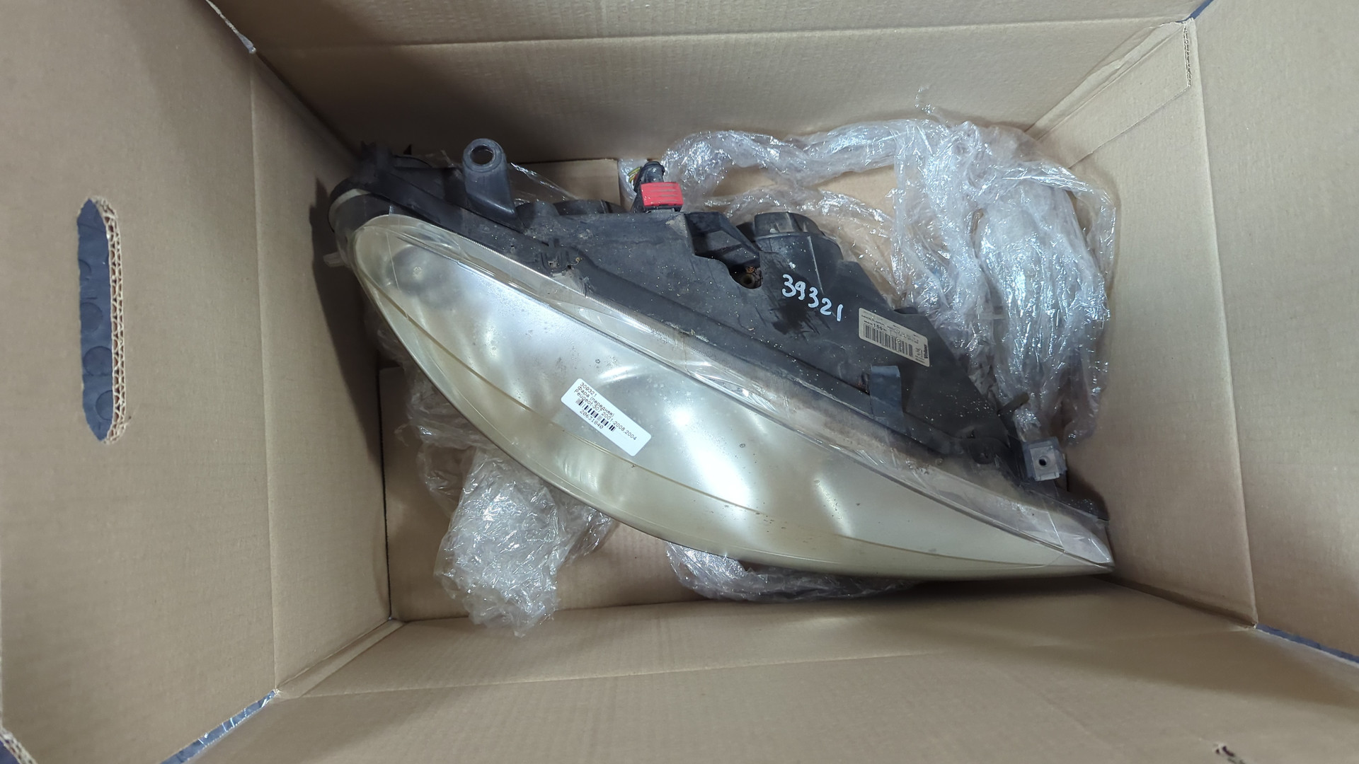 Фара правая