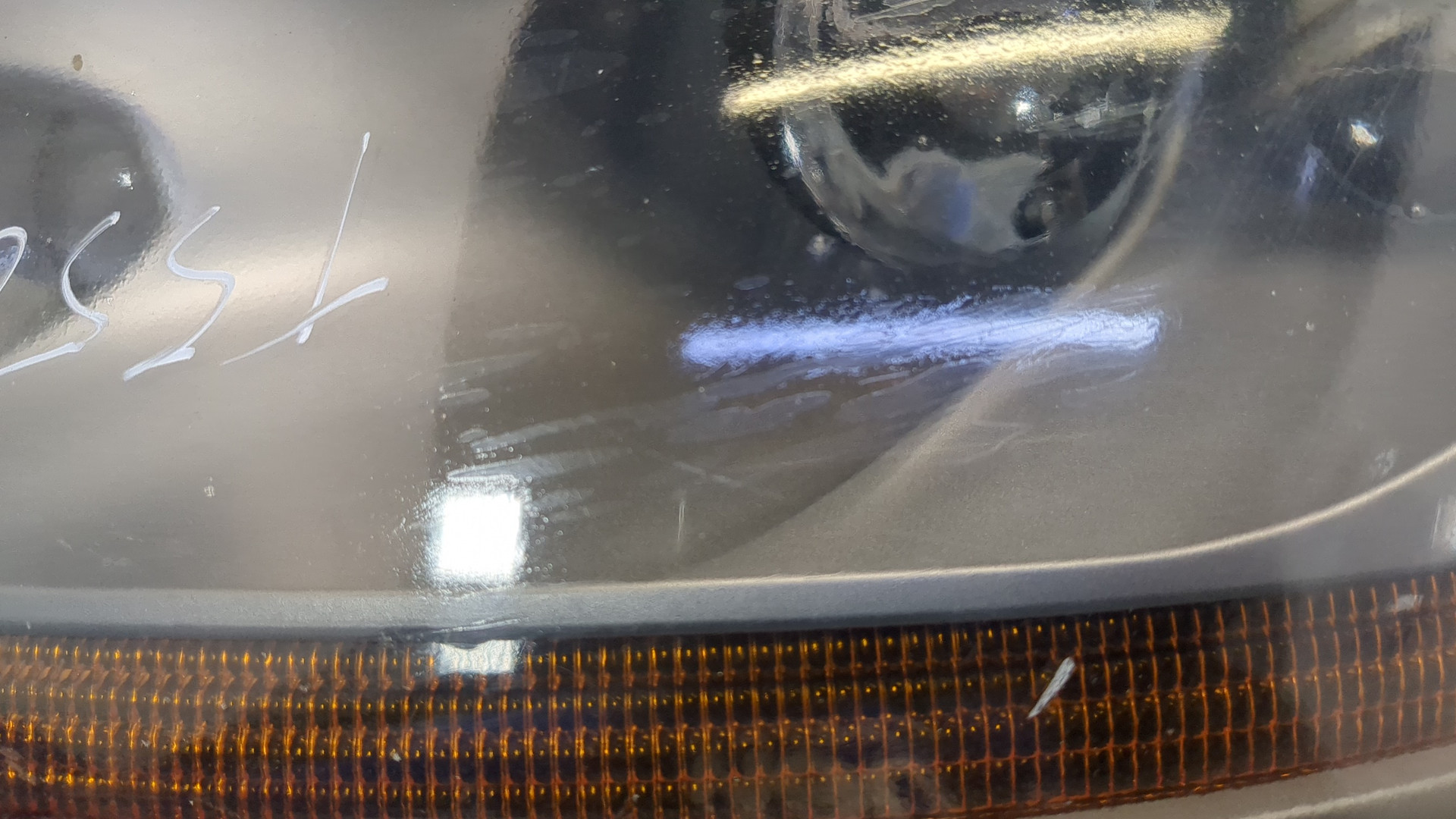 Фара правая