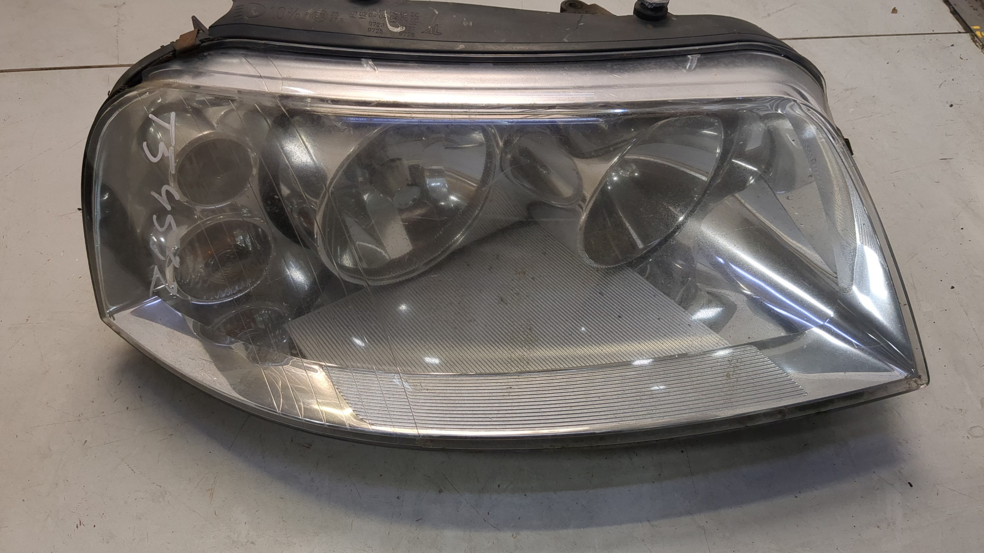 Фара правая