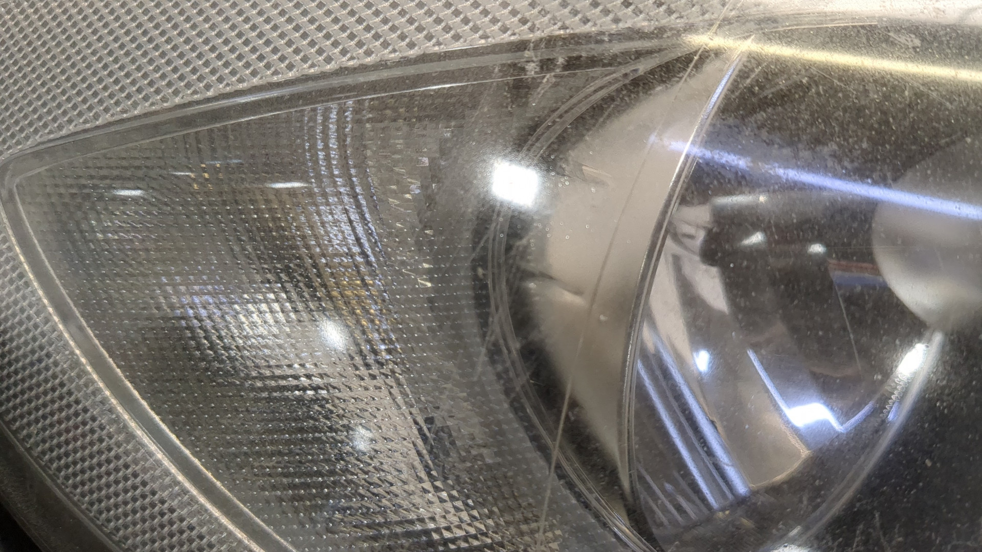 Фара правая