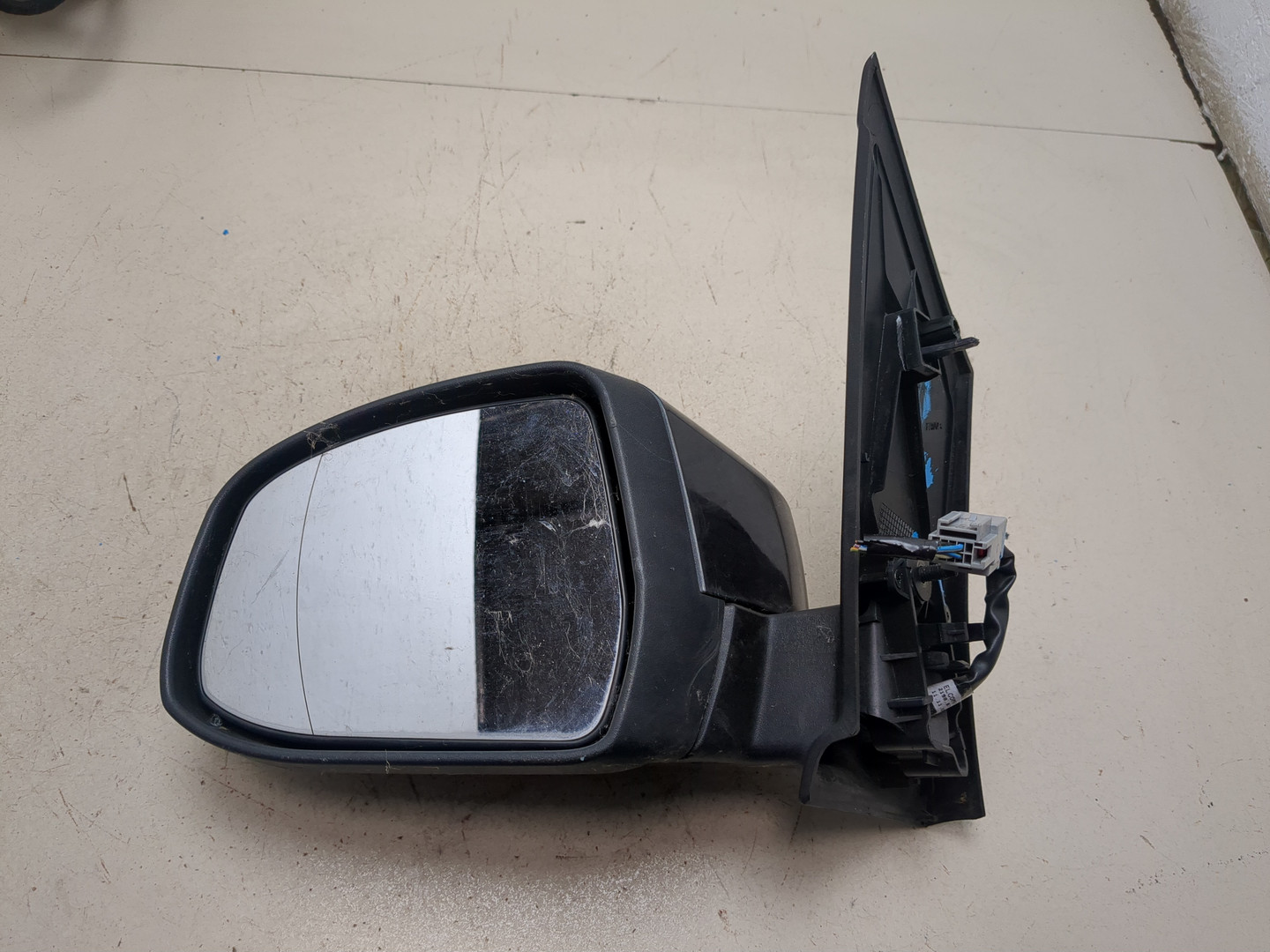 Зеркало левое электрическое