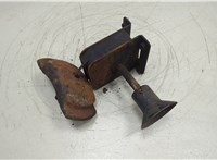  Кронштейн запасного колеса Toyota Sequoia 2000-2008 20632969 #1