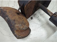  Кронштейн запасного колеса Toyota Sequoia 2000-2008 20632969 #2