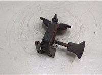  Кронштейн запасного колеса Toyota Sequoia 2000-2008 20632969 #4