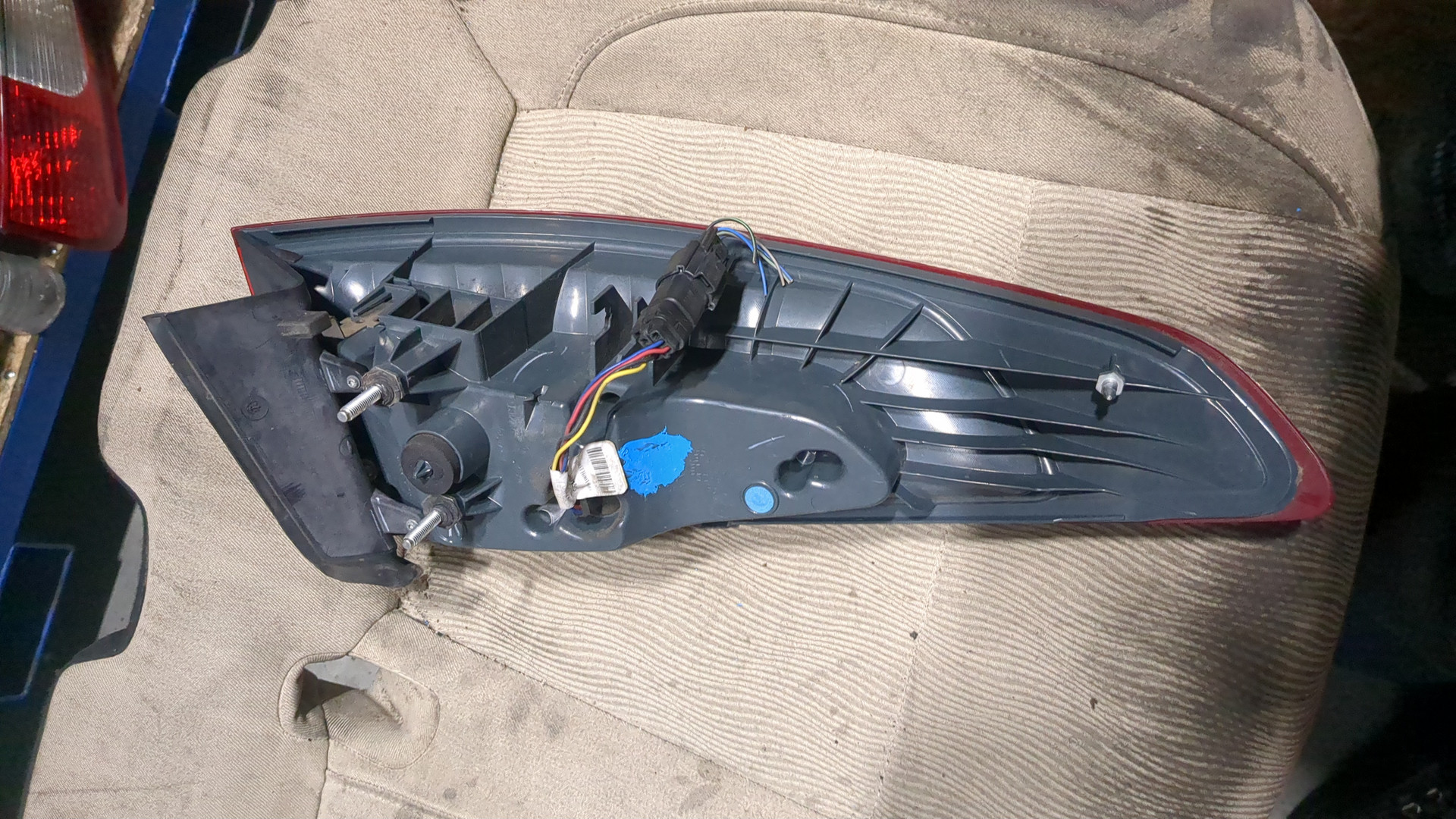 Фонарь задний правый