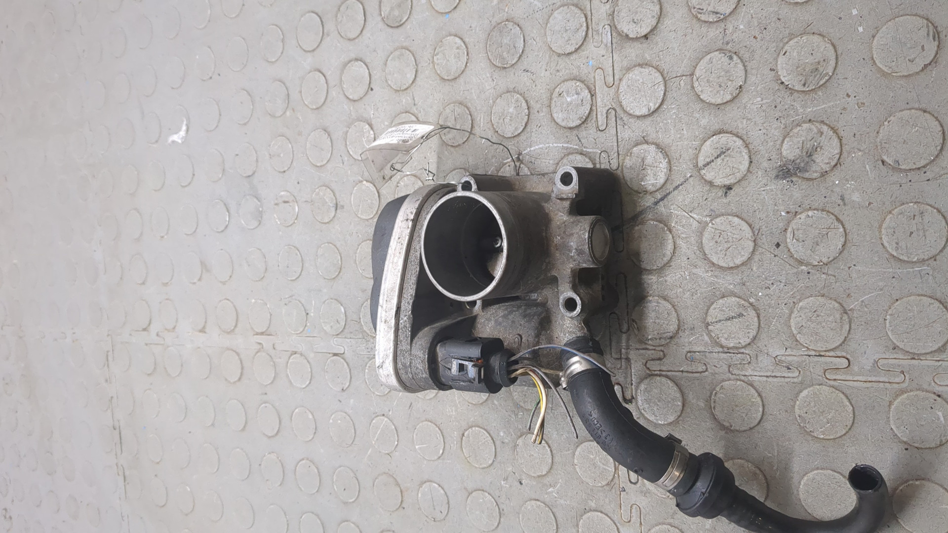 Заслонка дроссельная электрическая