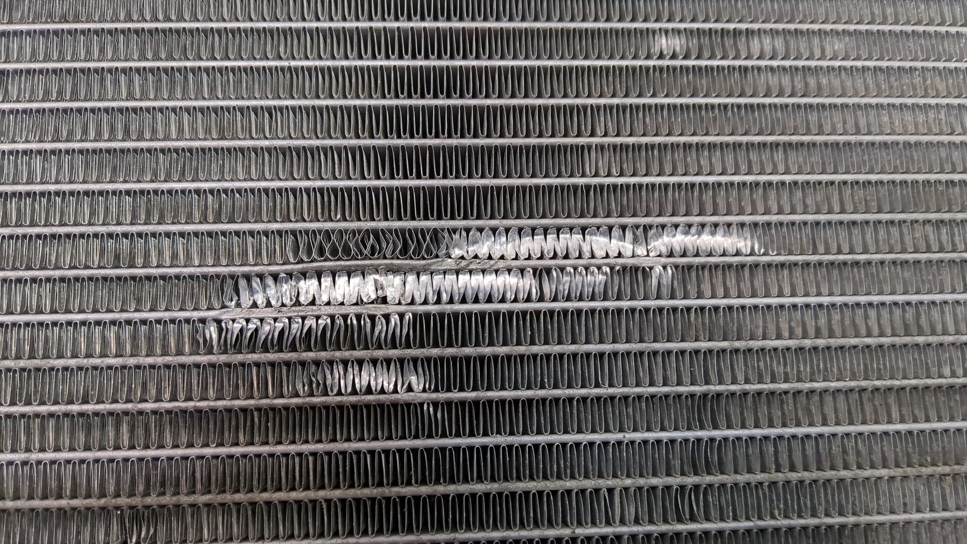 Радиатор охлаждения двигателя основной