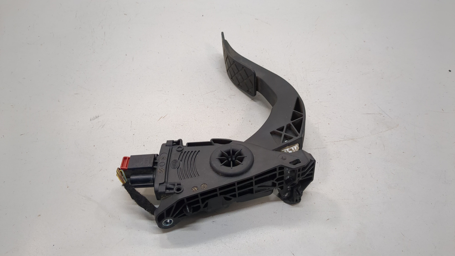 Педаль газа