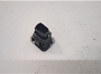  Кнопка открывания багажника салонная Chevrolet Equinox 2017-2024 20636240 #2