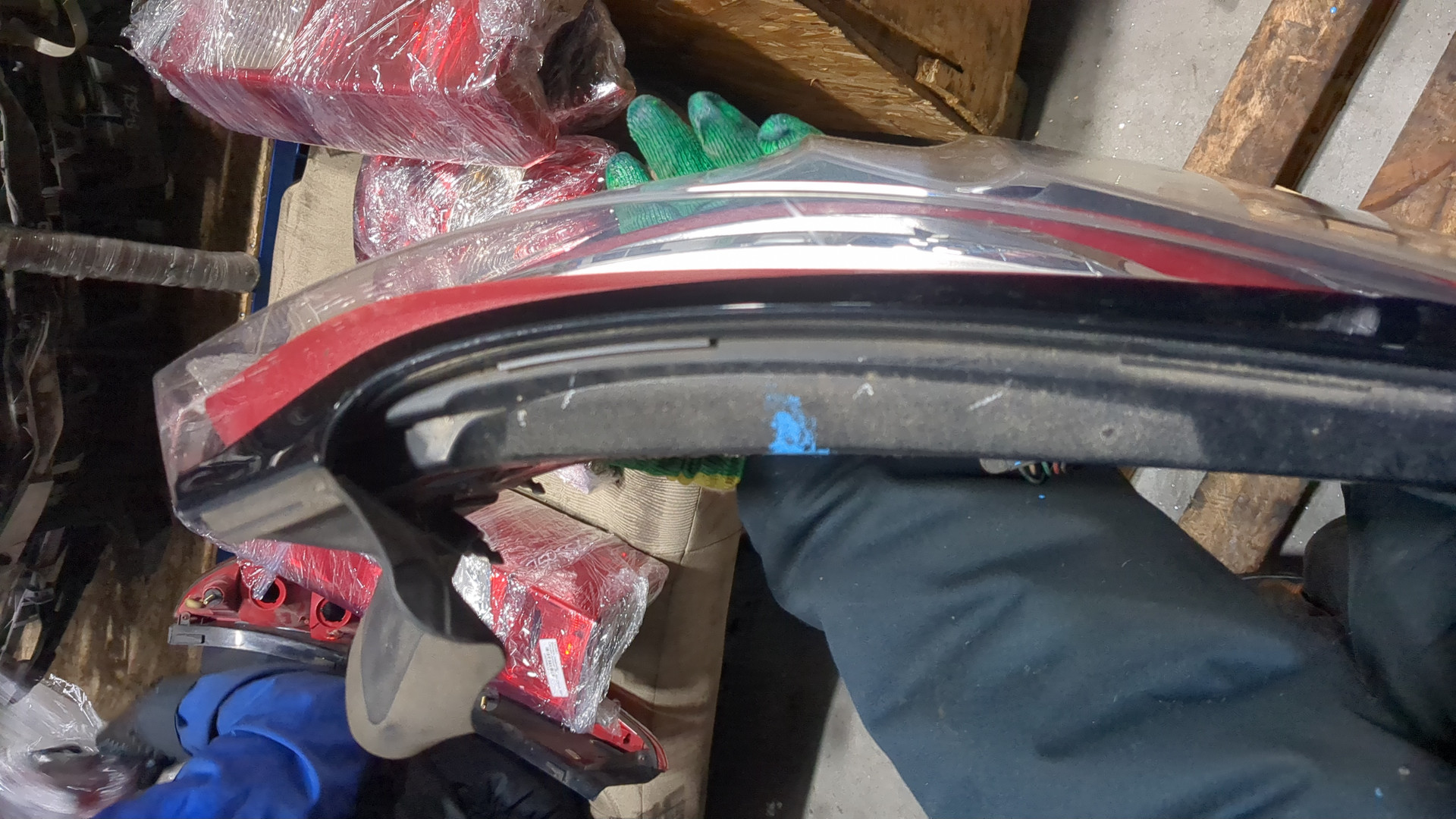 Фонарь задний левый