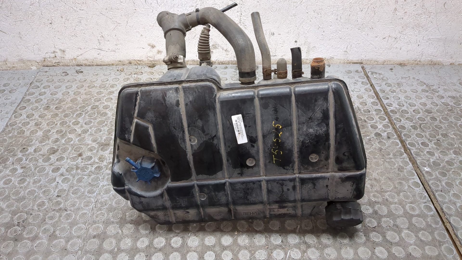 Бачок расширительный