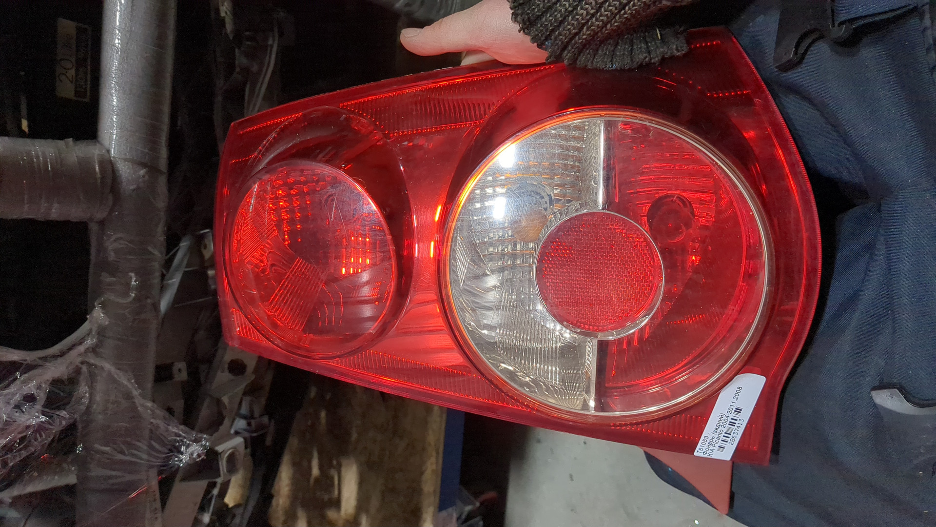 Фонарь задний правый