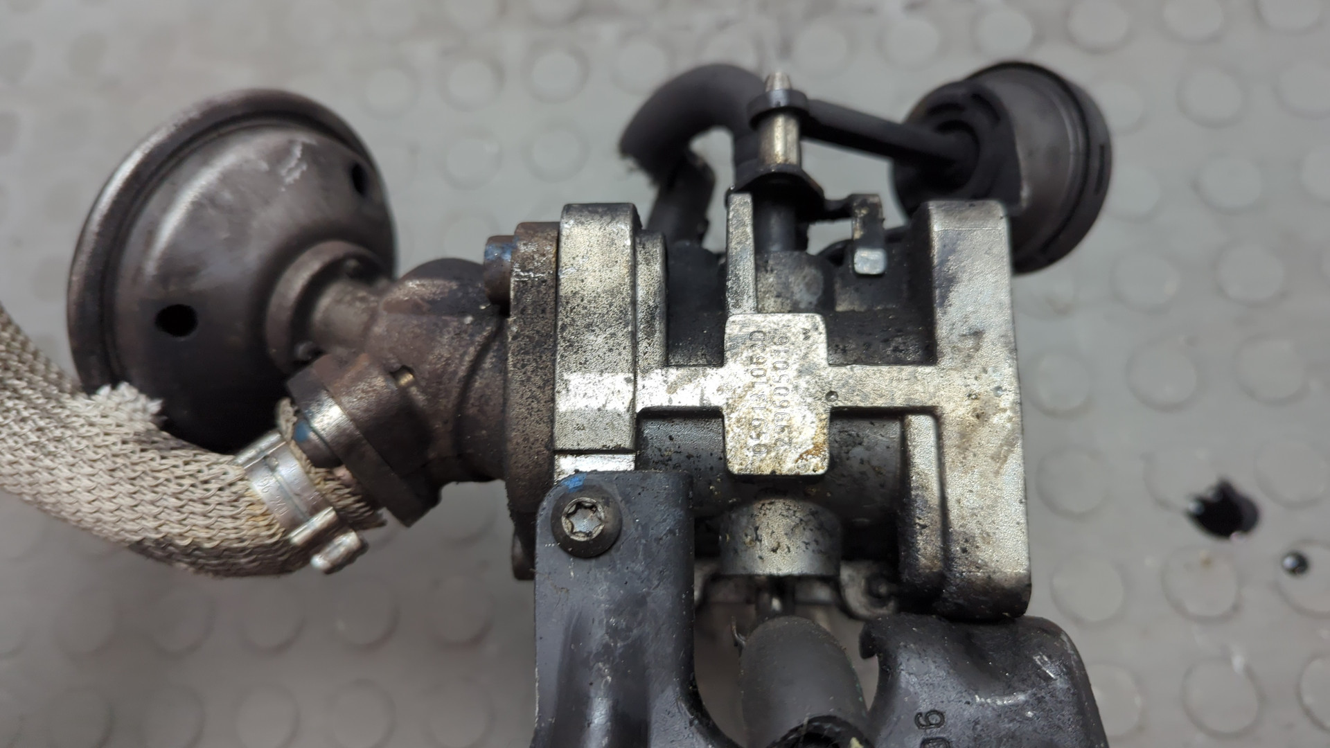 Клапан рециркуляции выхлопных газов (EGR)