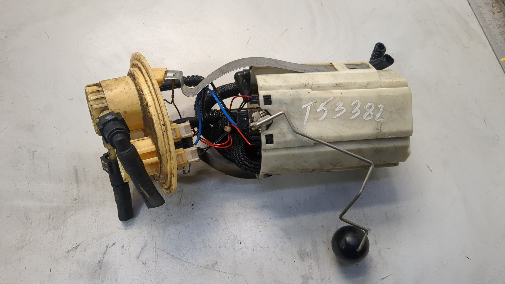 Насос топливный электрический